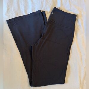 Lululemon groove nulu super high rise flare pant